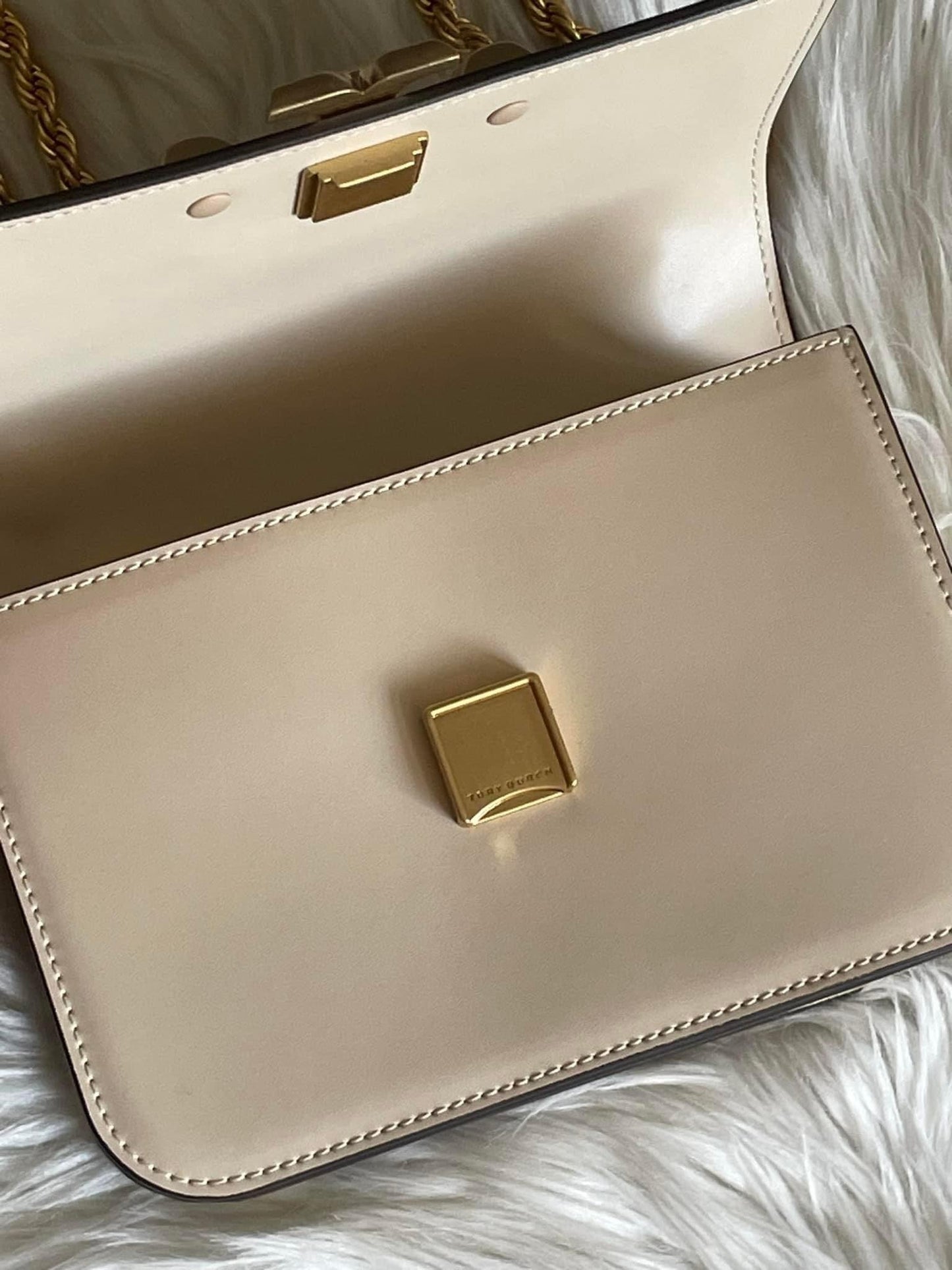 Tory Burch Eleanor Small Convertible Shoulder Bag