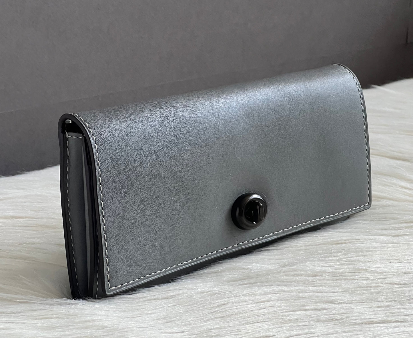 Coach Women’s Envelope Turnlock Wallet