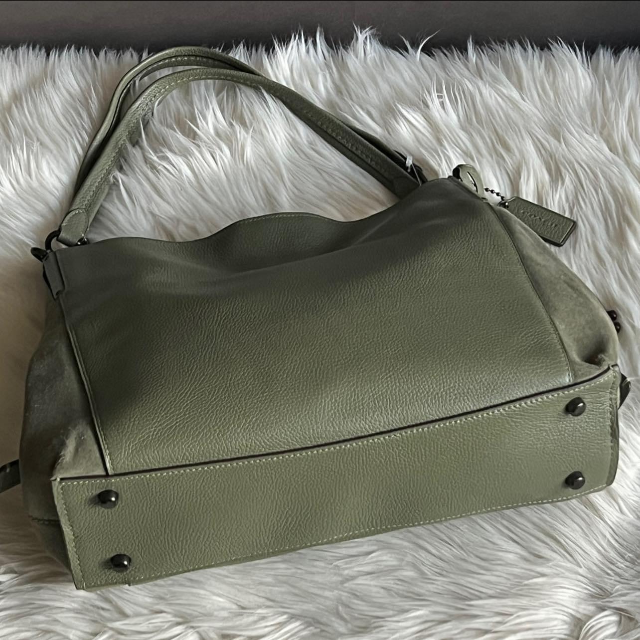 Coach Dalton 31 Shoulder Bag