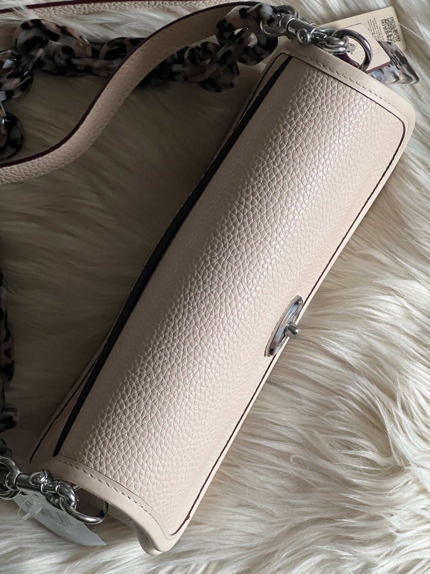 Coach Wavy Dinky Bag in Coachtopia Leather