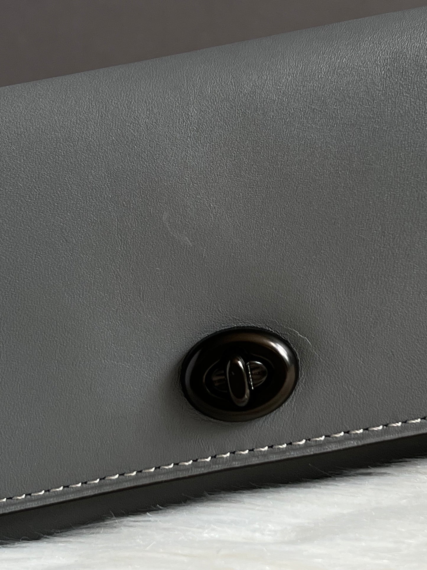 Coach Women’s Envelope Turnlock Wallet