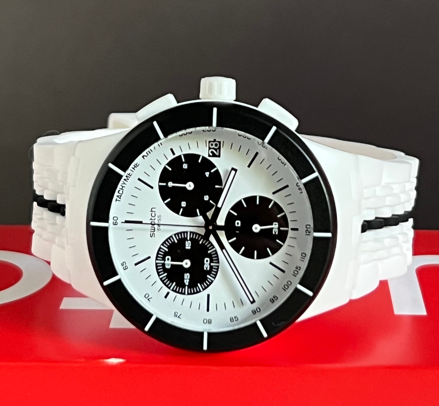 Swatch Piste Noire Watch