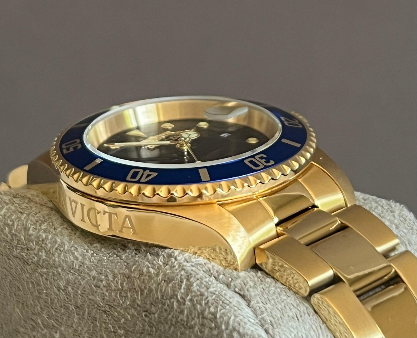 Invicta Pro Diver Men’s Watch