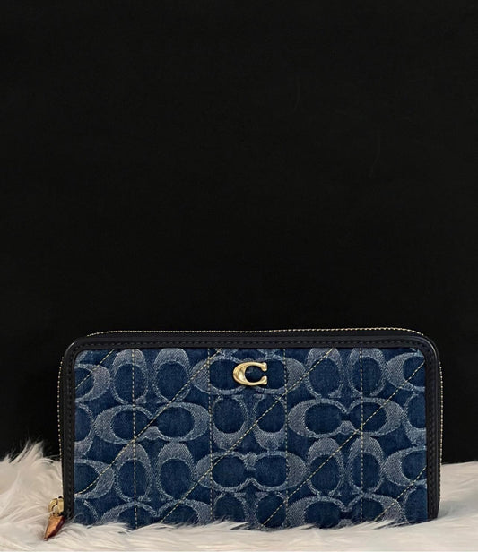 Coach Accordion Zip Wallet In Signature Denim