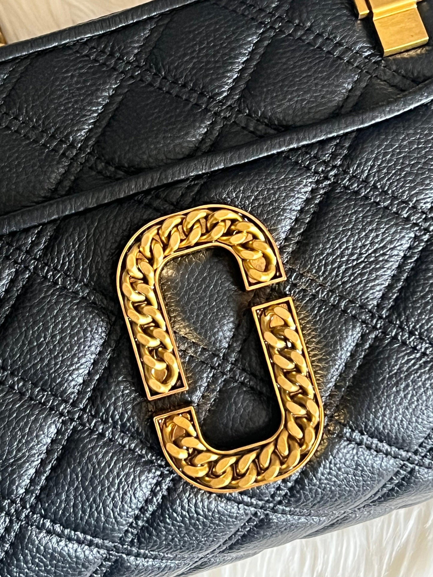 Marc Jacobs The Status Shoulder Bag