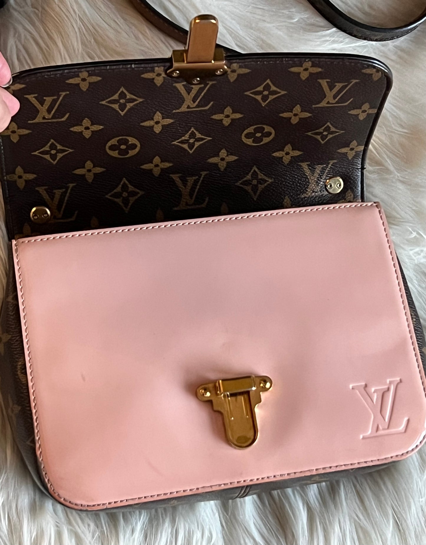 Louis Vuitton Vernis Cherrywood PM