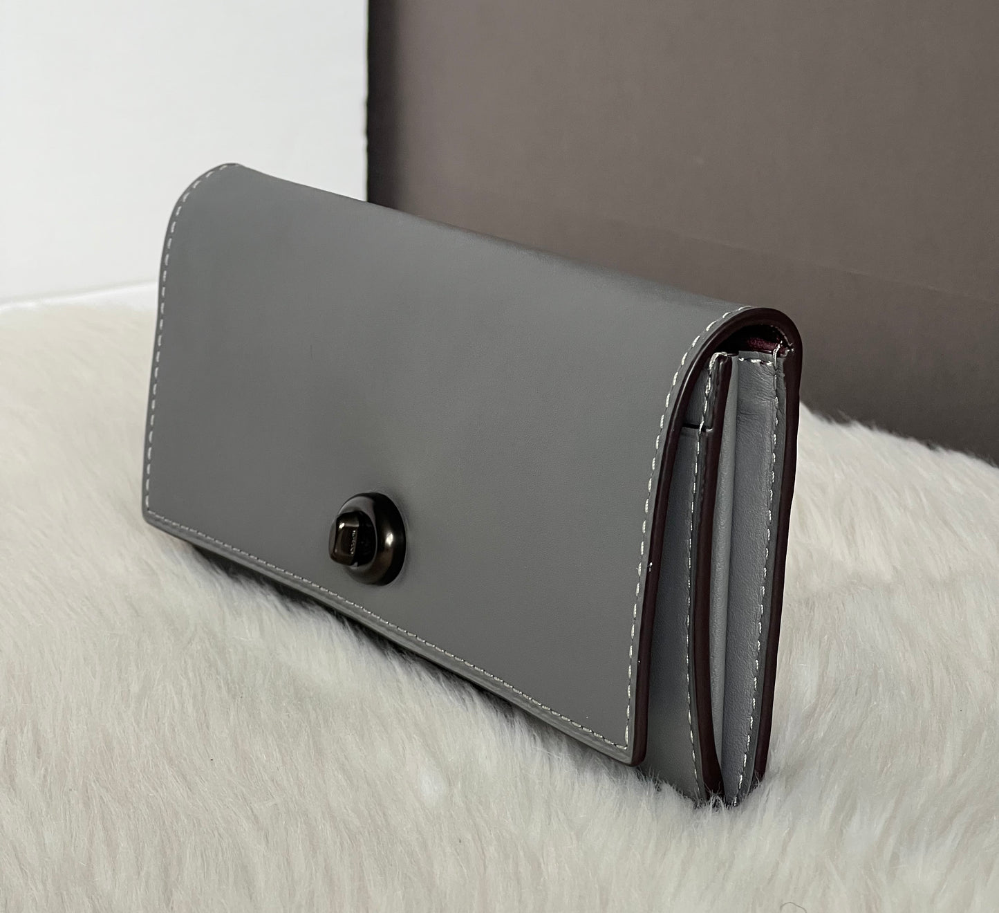 Coach Women’s Envelope Turnlock Wallet
