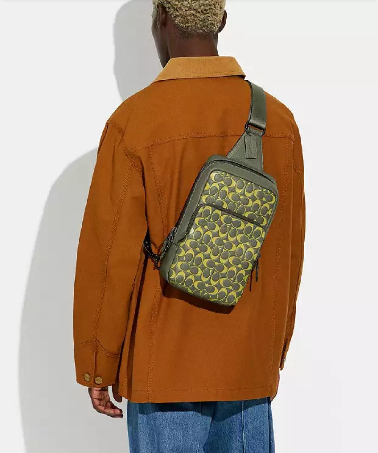 Coach Gotham Pack In Signature Leather