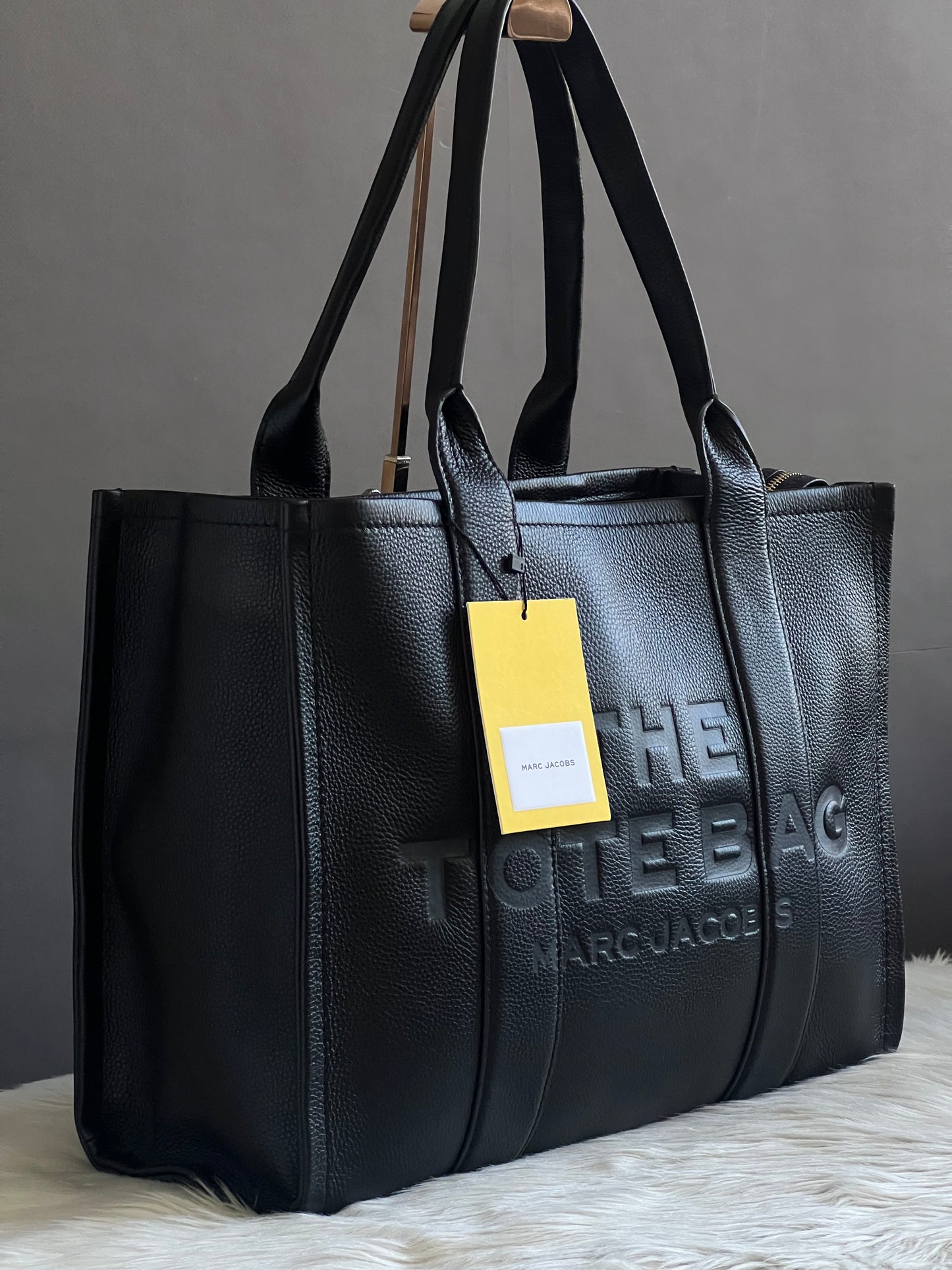 Marc Jacobs The Leather Large Tote Bag