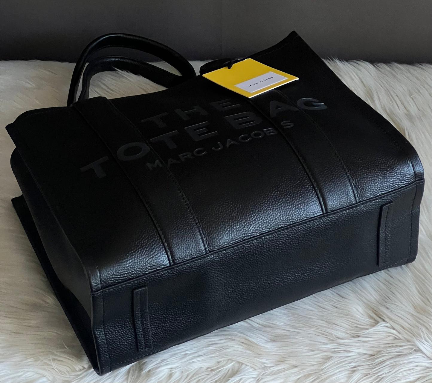 Marc Jacobs The Leather Large Tote Bag