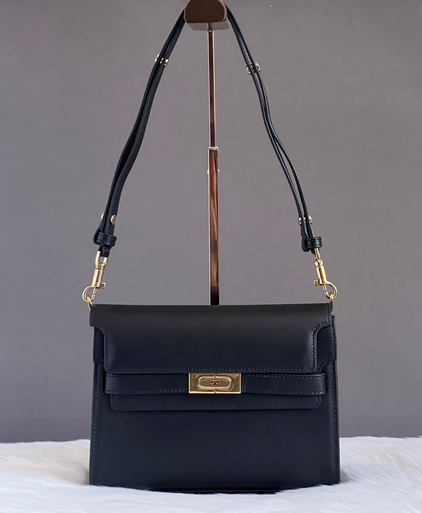 Tory Burch Lee Radziwill Shoulder Bag