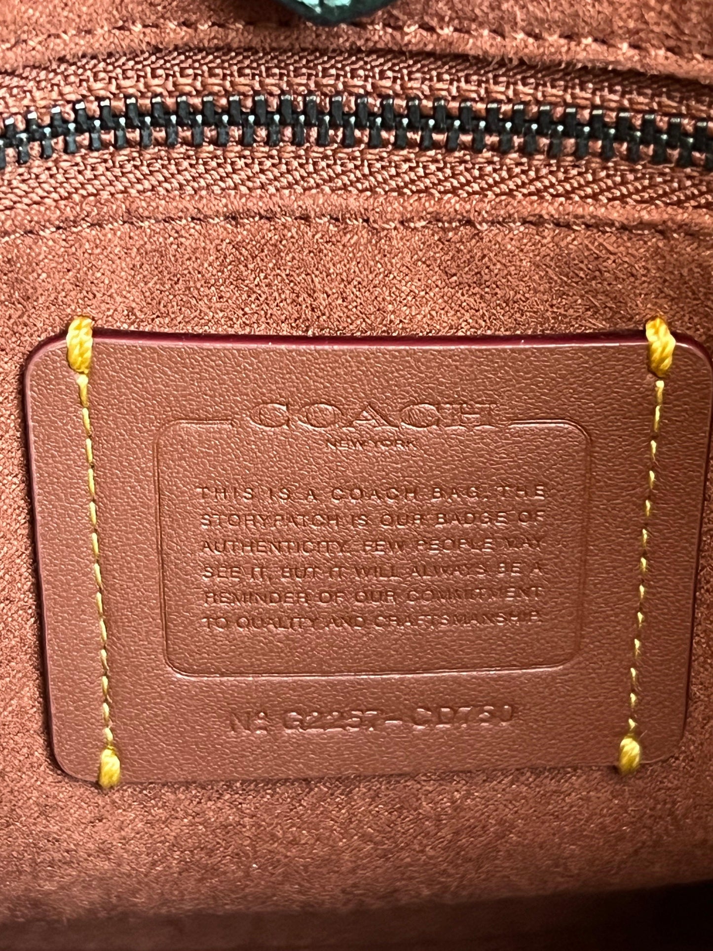 Coach Field Tote 22 with Horse and Carriage