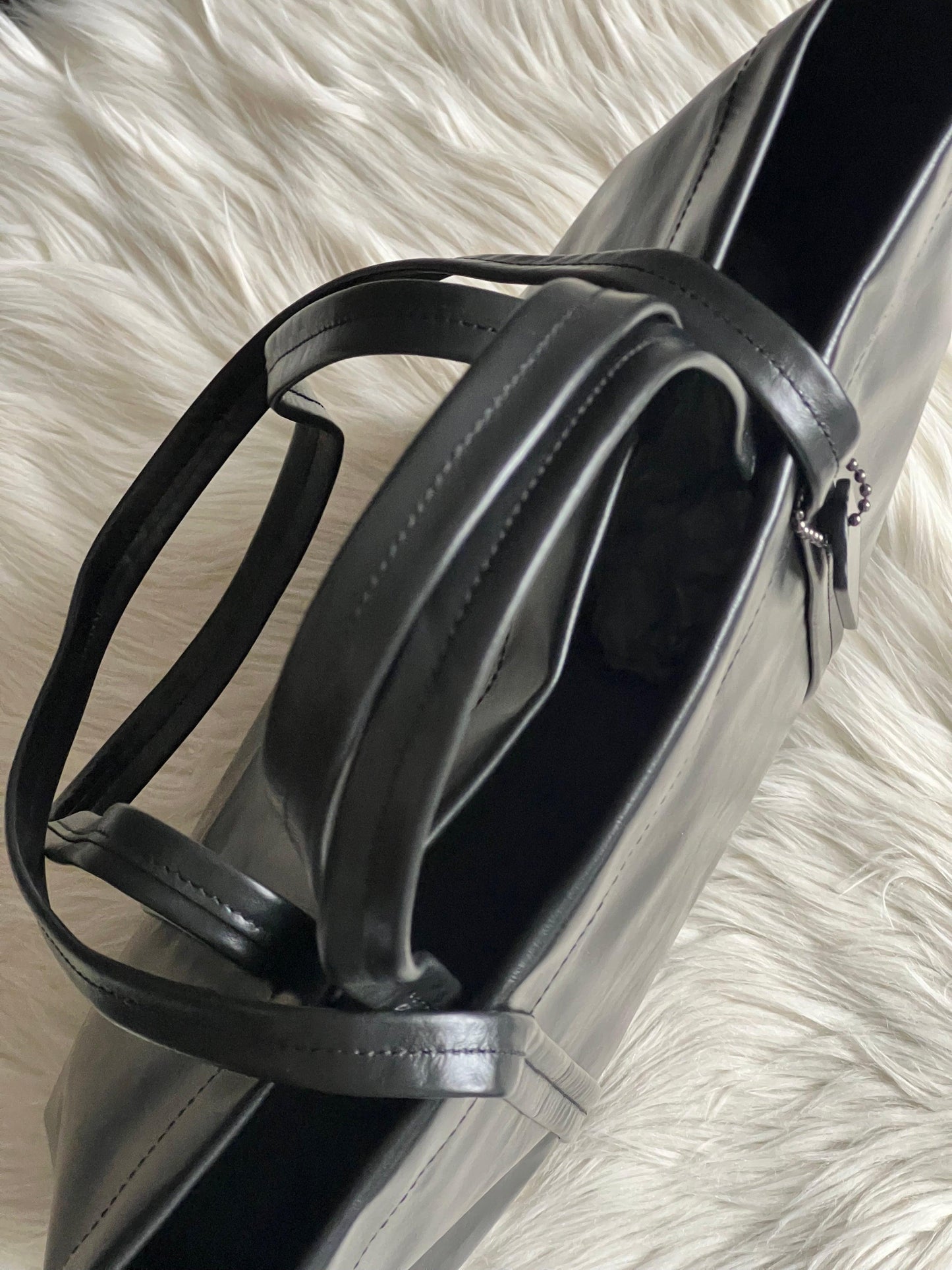 Coach Hall Tote 33