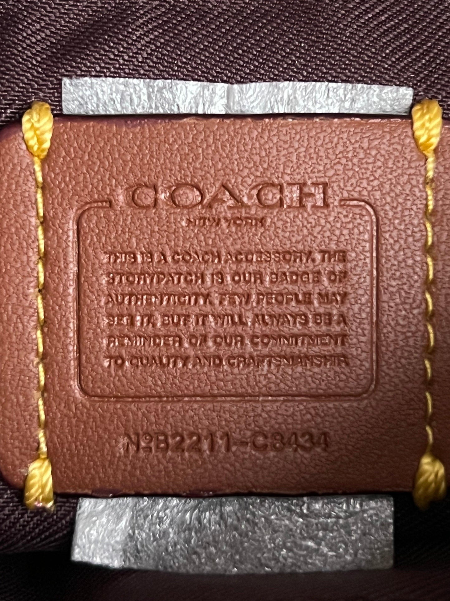 Coach L-Zip Wallet