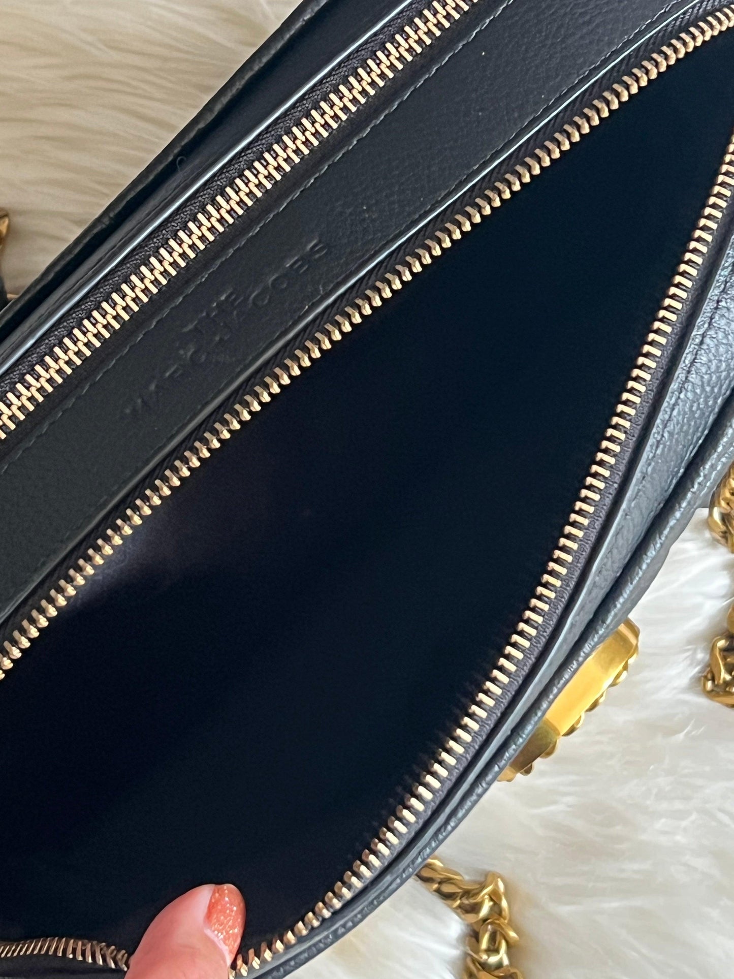 Marc Jacobs The Status Shoulder Bag