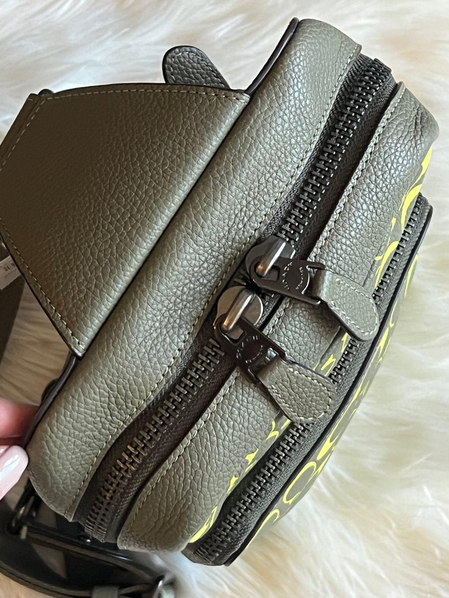 Coach Gotham Pack In Signature Leather