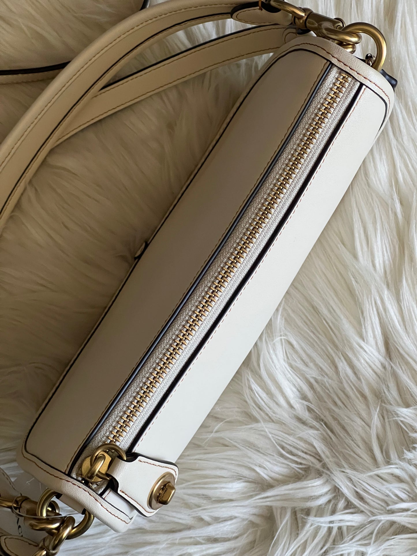 Coach Swinger Bag