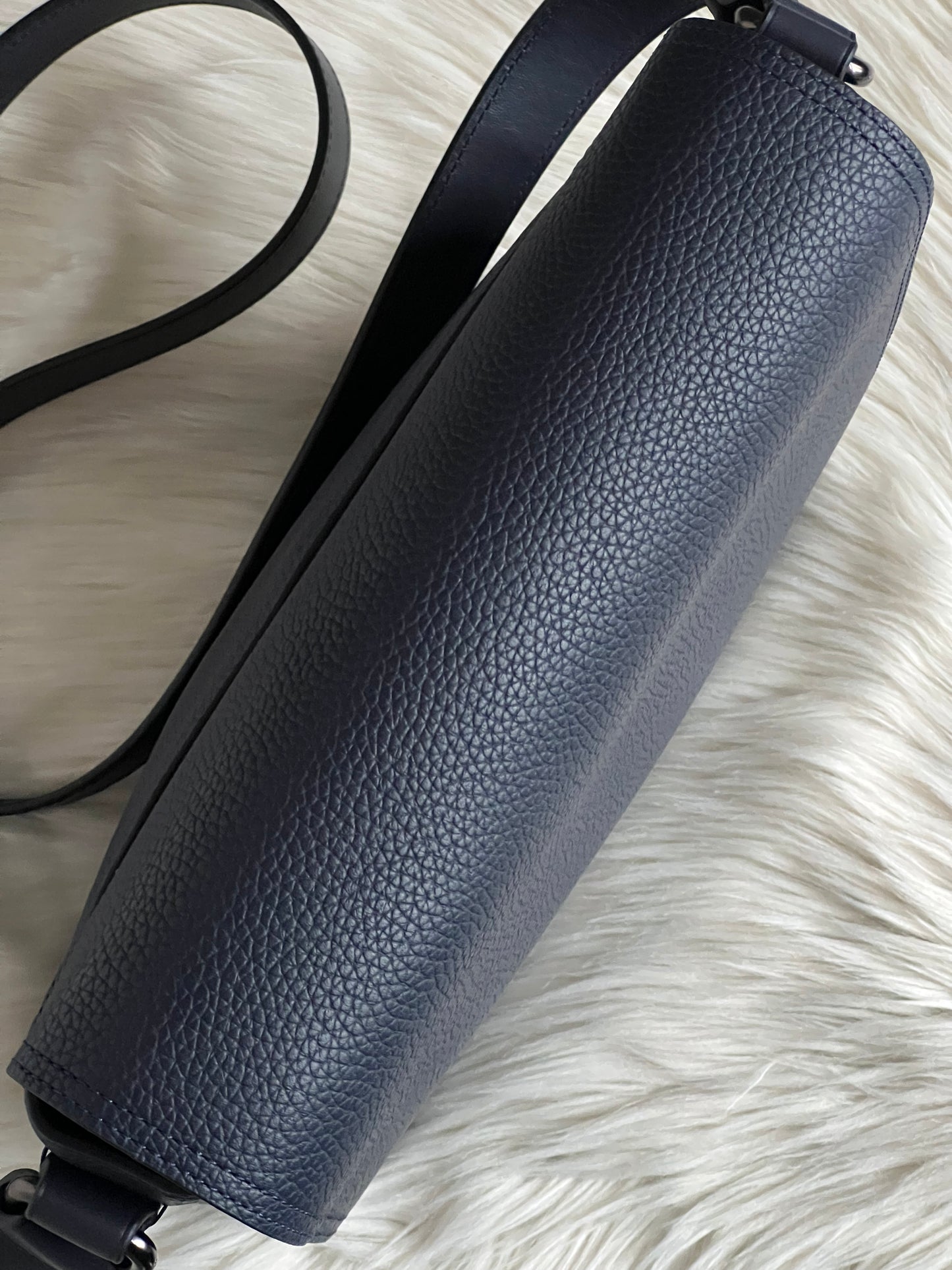 Coach Gotham Messenger 27