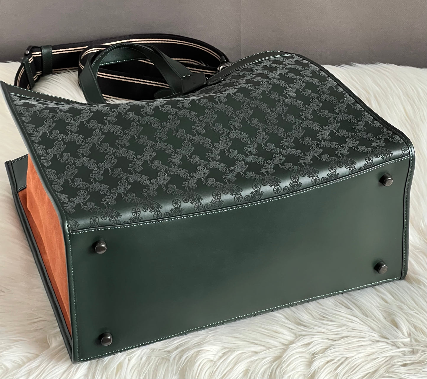 Coach Field Tote 40 with Horse and Carriage