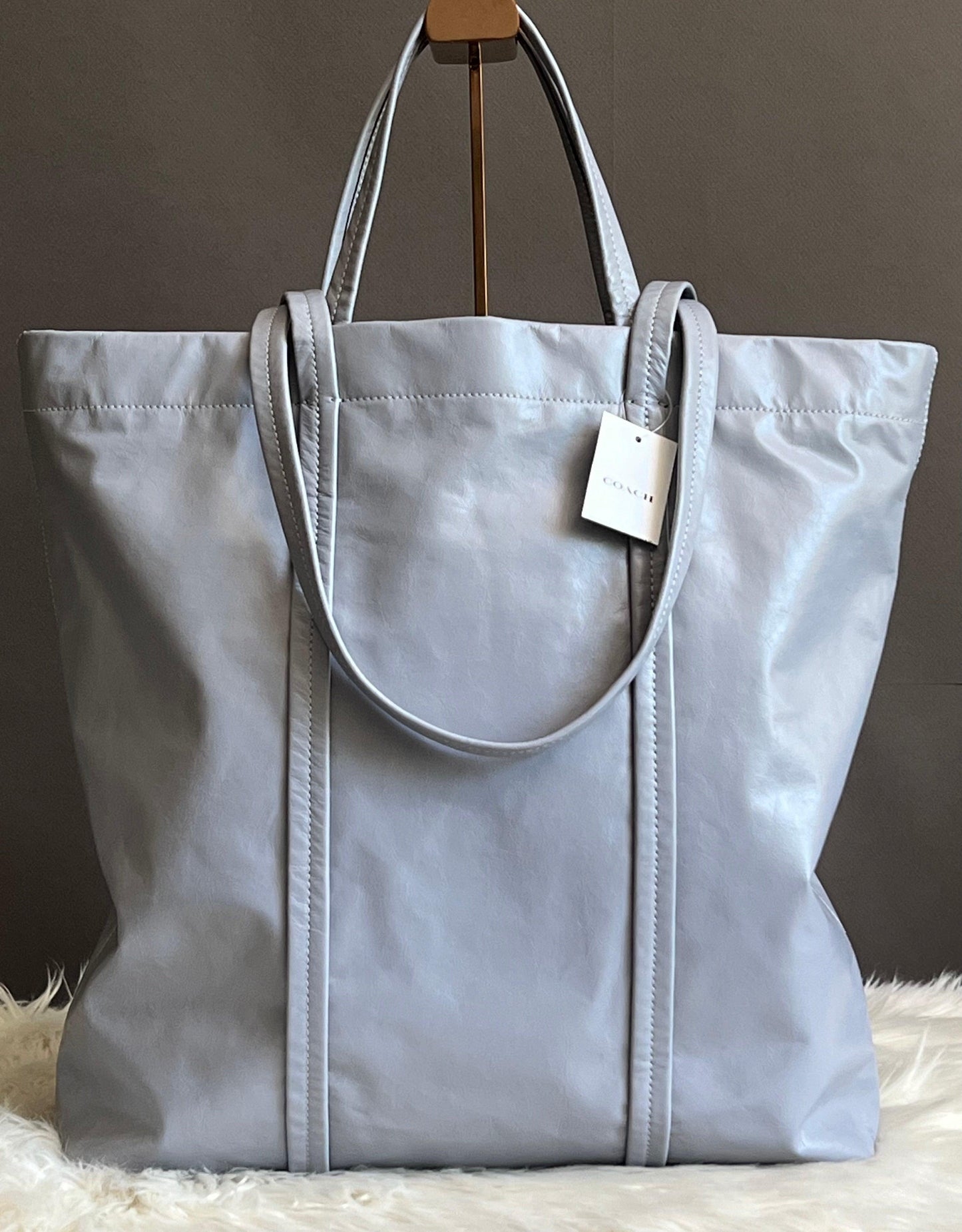 Coach Hall Tote 33