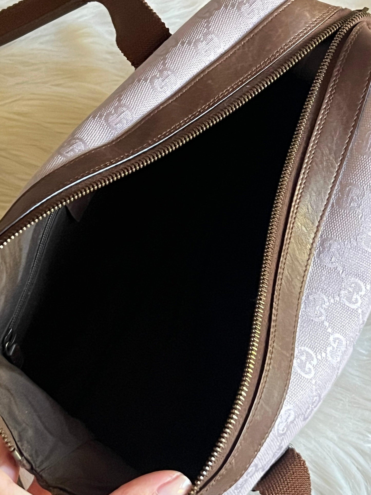 Gucci Small Duffle Bag in Signature Canvas with Matching Coin Purse