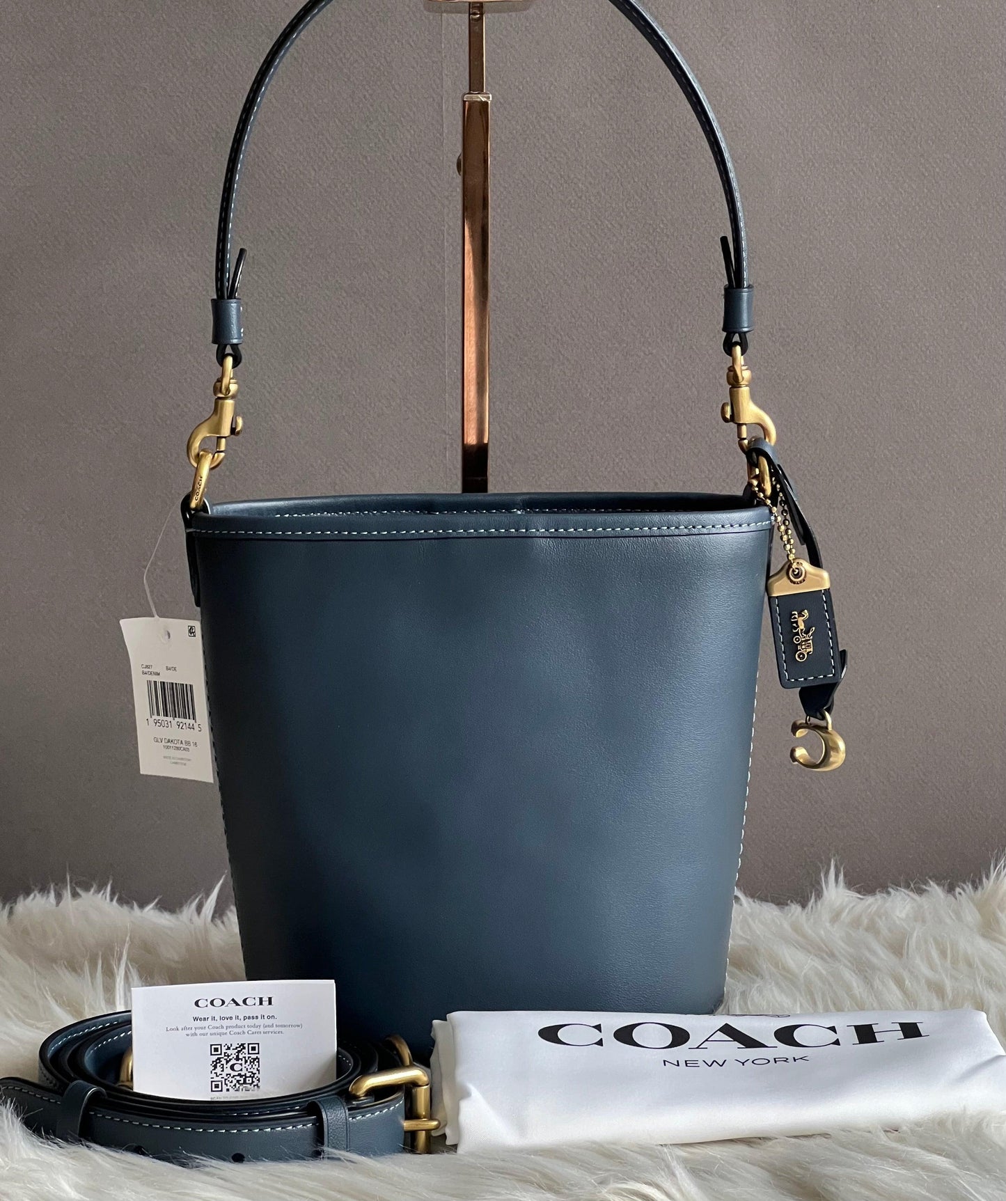 Coach Dakota Bucket Bag 16