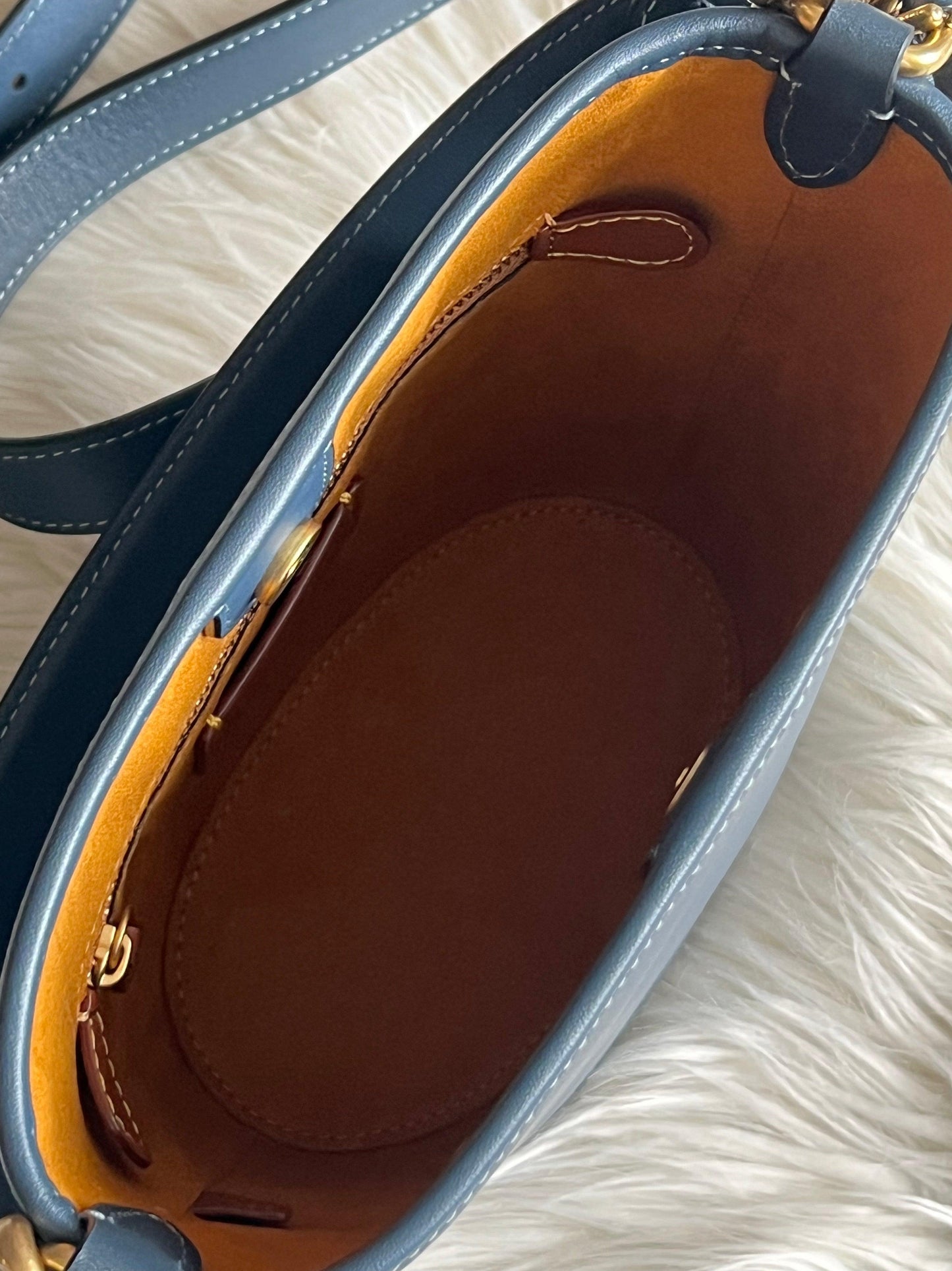 Coach Dakota Bucket Bag 16