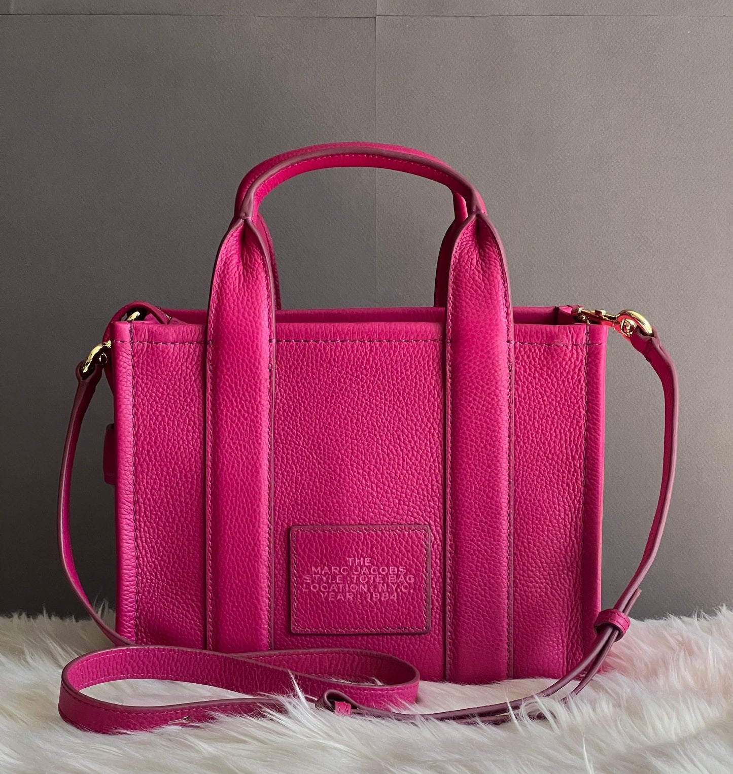 Marc Jacobs The Leather Small Tote Bag