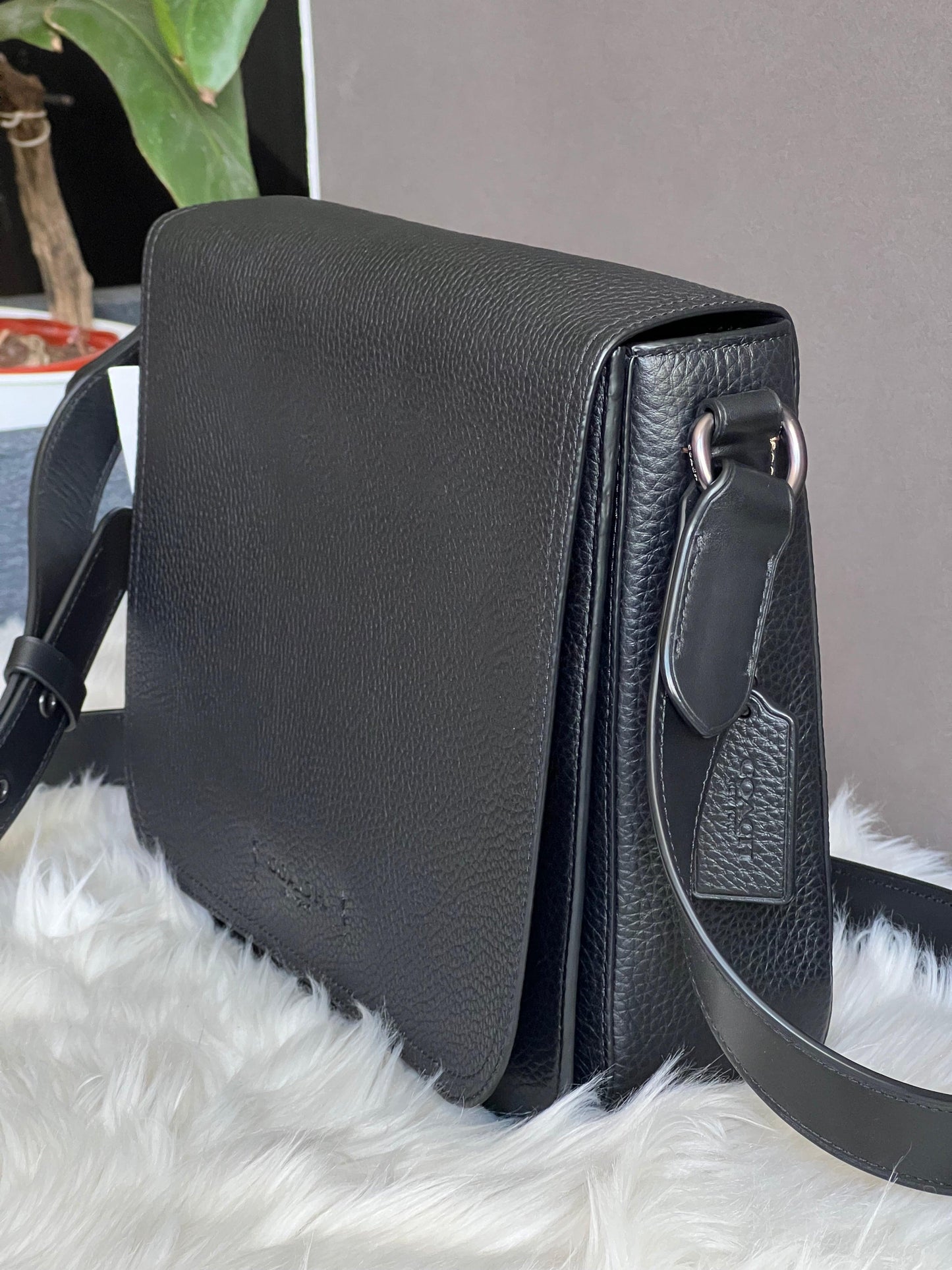 Coach Gotham Messenger 27
