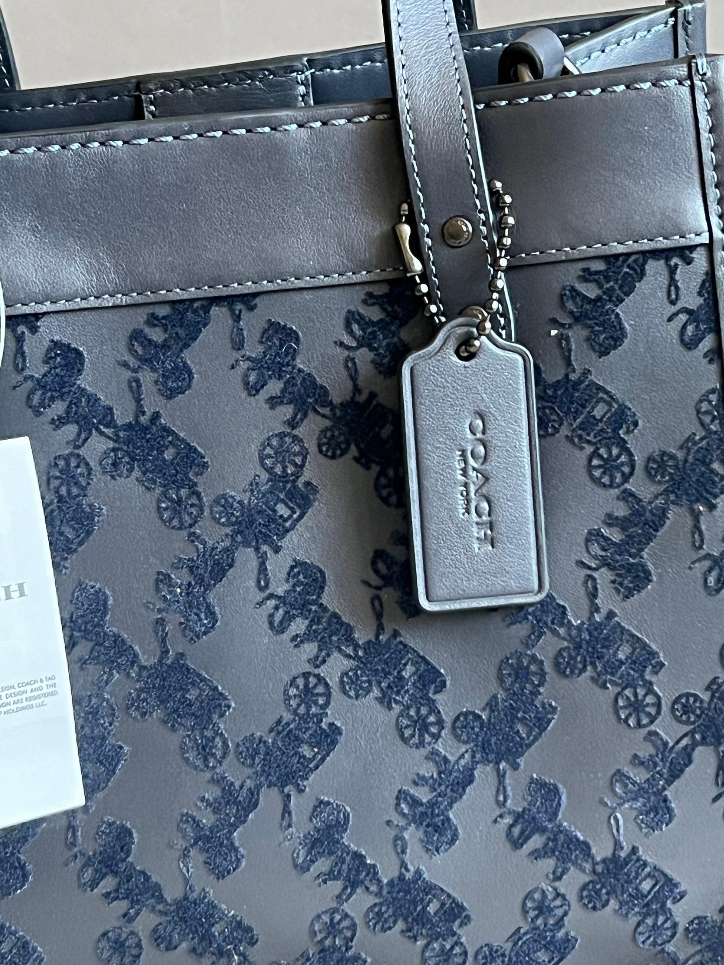 Coach Field Tote 22 with Horse and Carriage