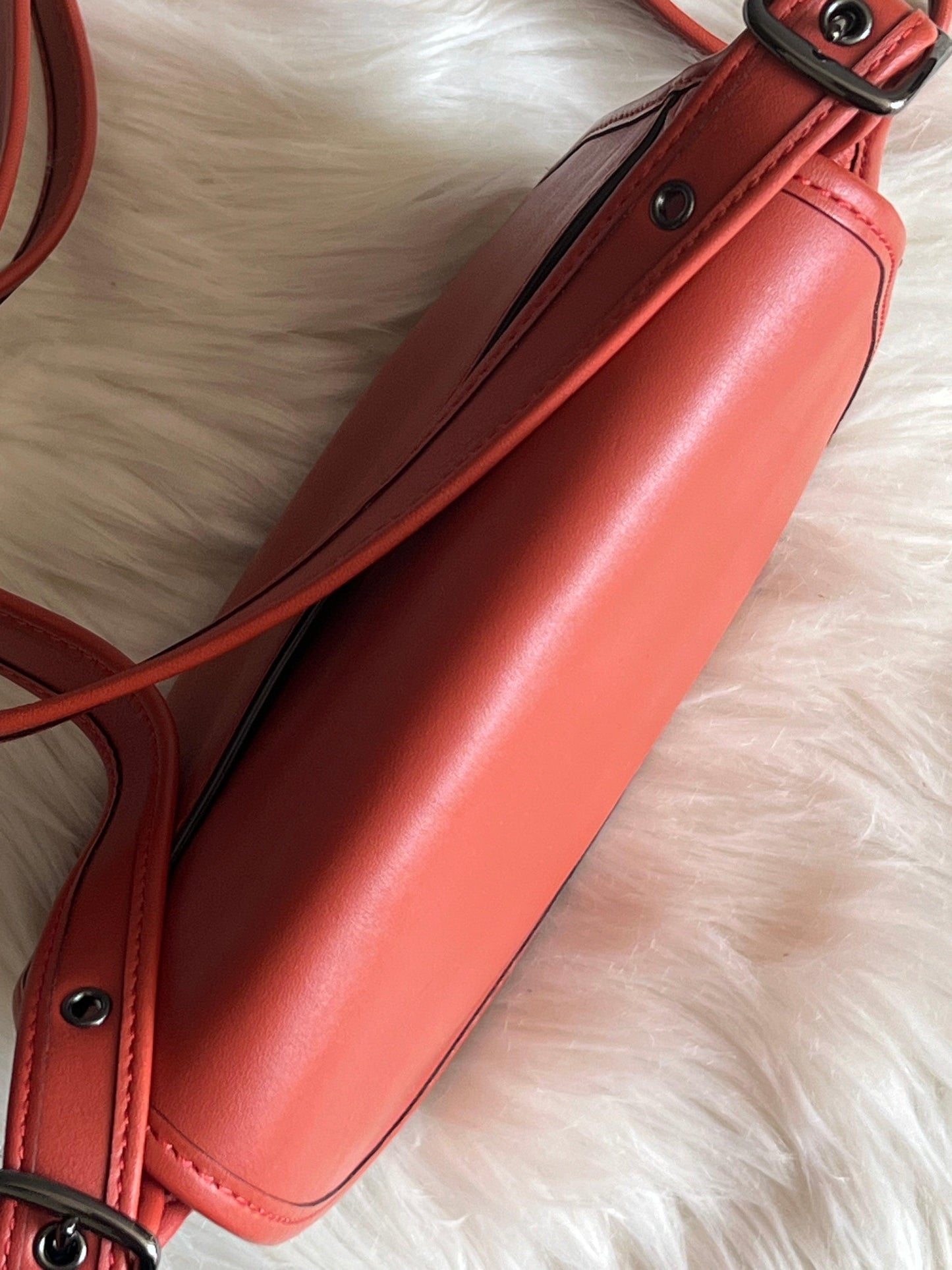 Coach Saddle 18