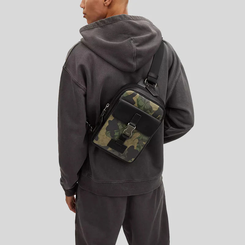 Coach Track Pack