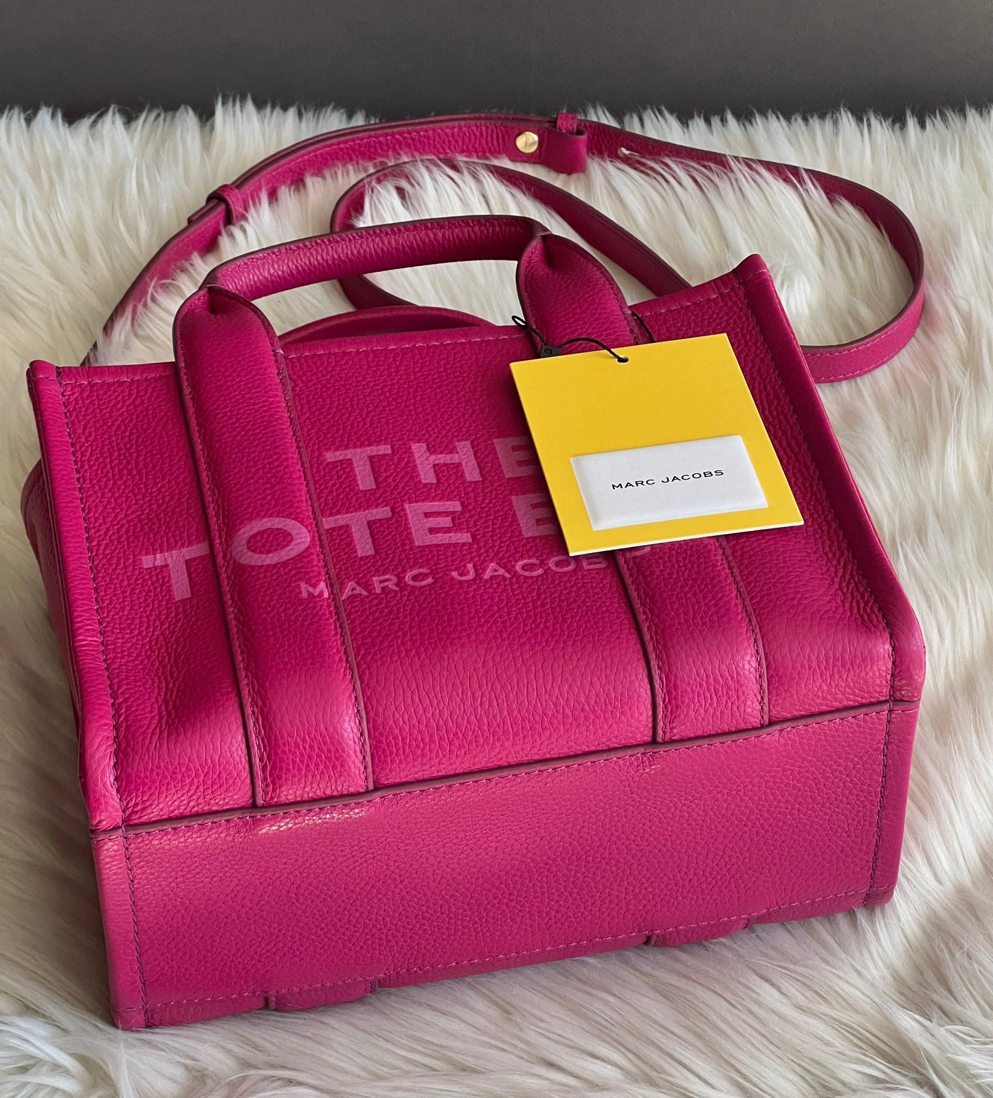 Marc Jacobs The Leather Small Tote Bag