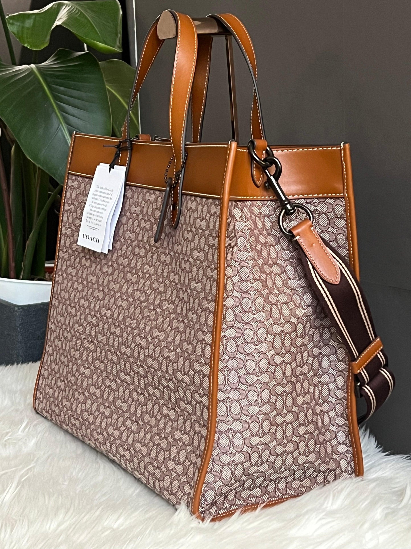 Coach Field Tote 40 in Micro Signature Jacquard