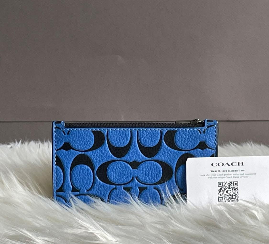 Coach Zip Card Case in Signature Leather