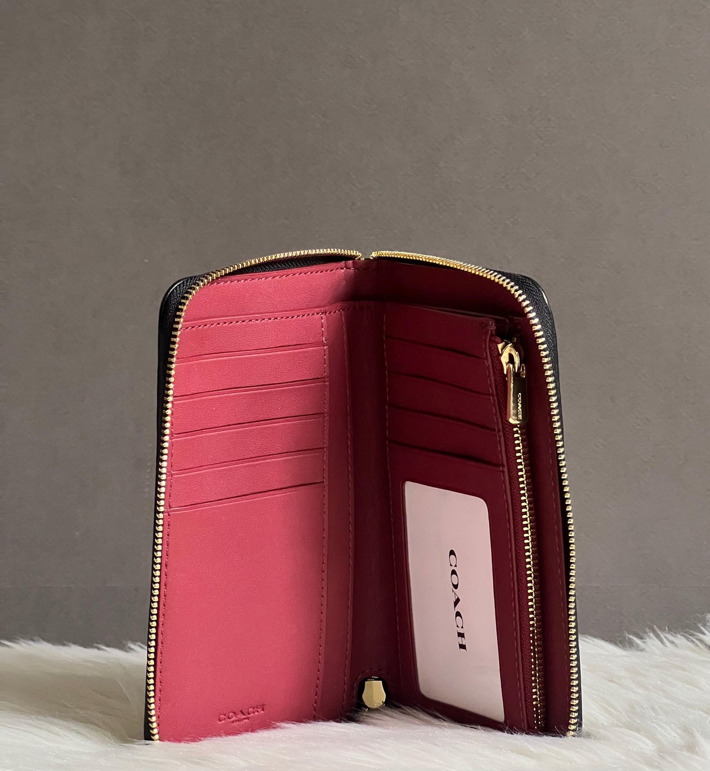 Coach Medium Id Zip Wallet In Signature Jacquard With Stripes