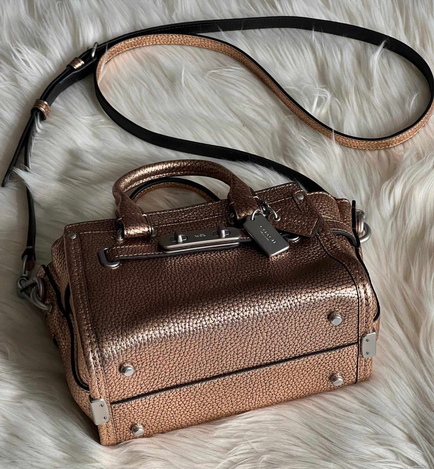 Coach Swagger 20 in Pebble Leather