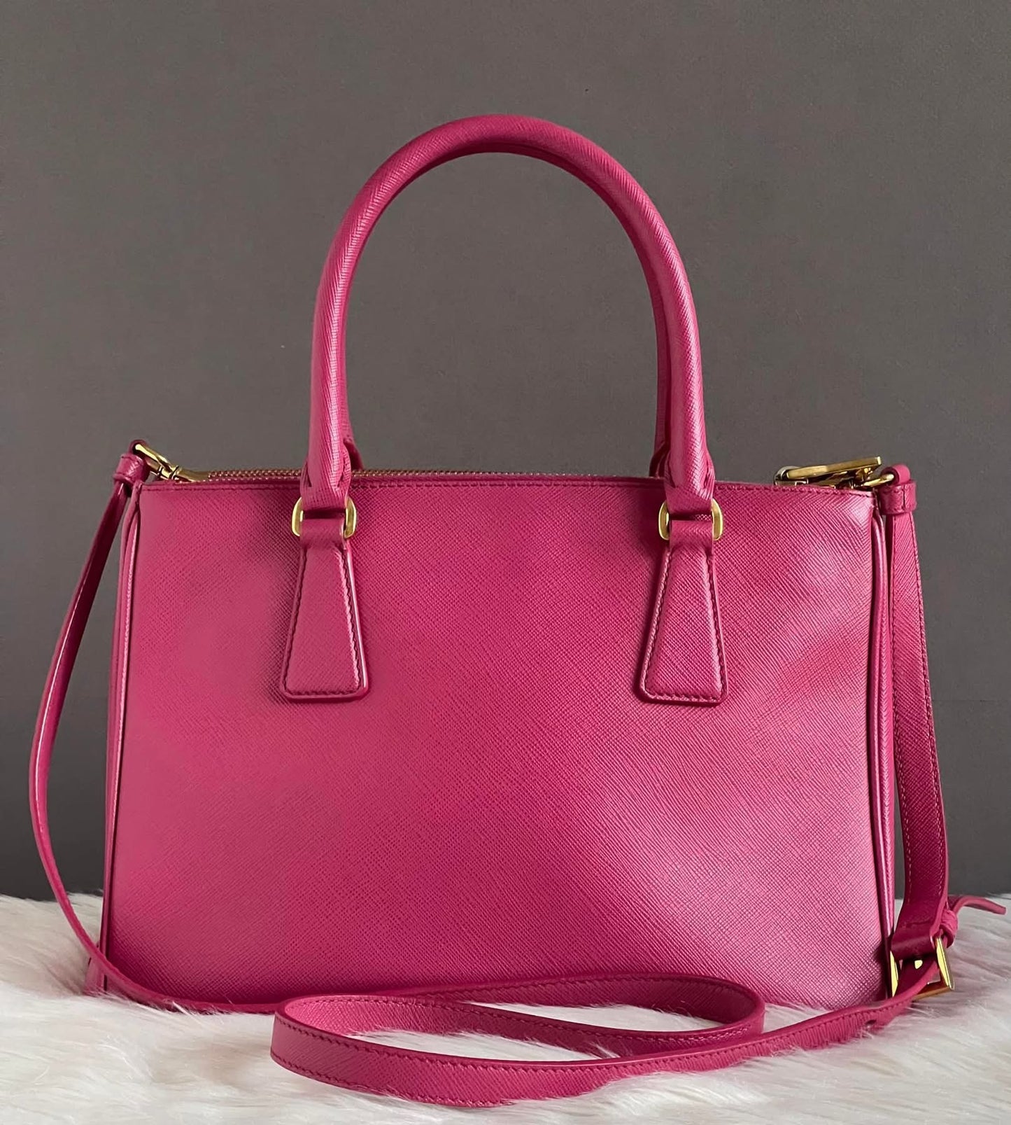 Prada Saffiano Lux Medium Galleria Zip Tote