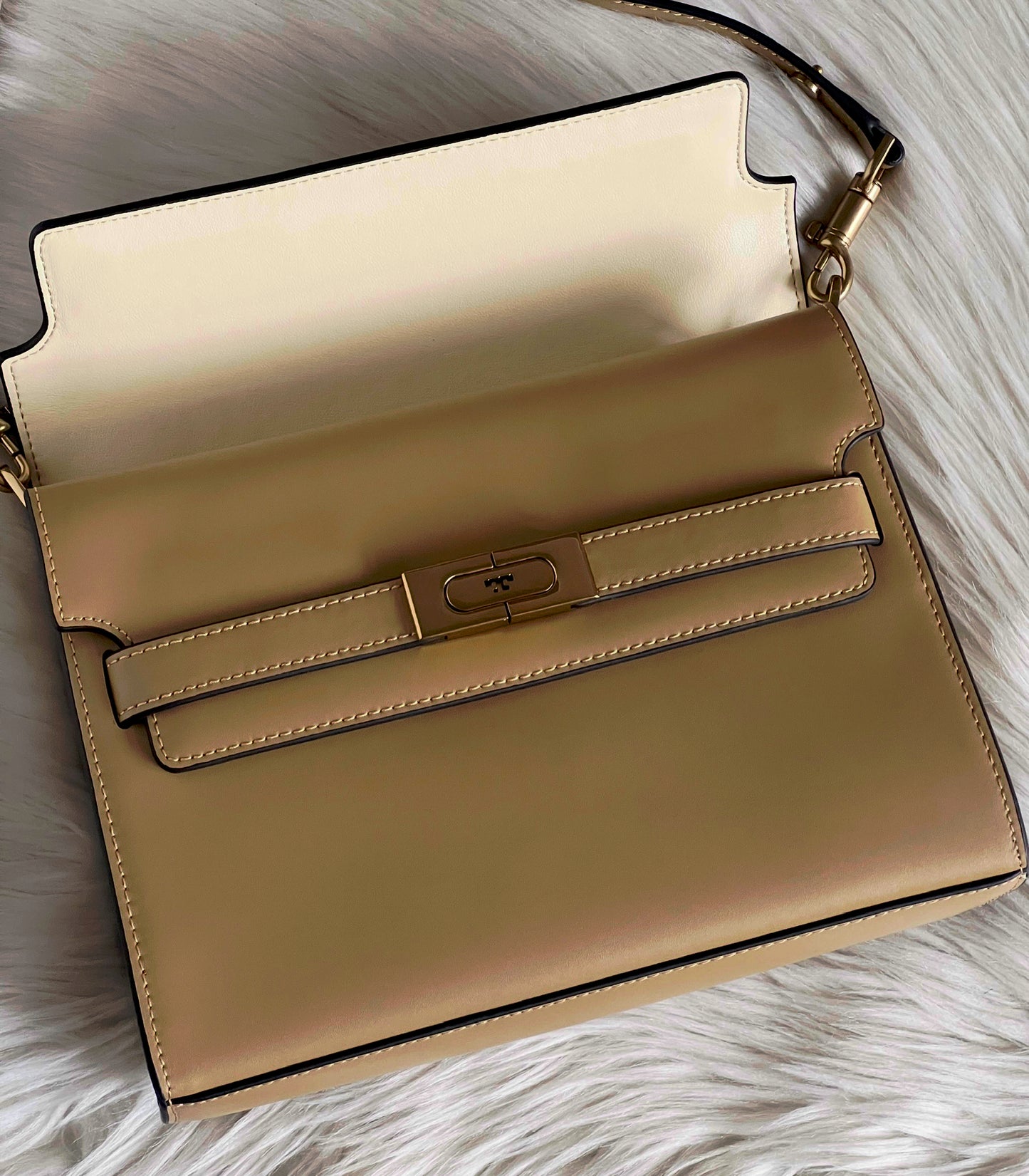 Tory Burch Lee Radziwill Shoulder Bag