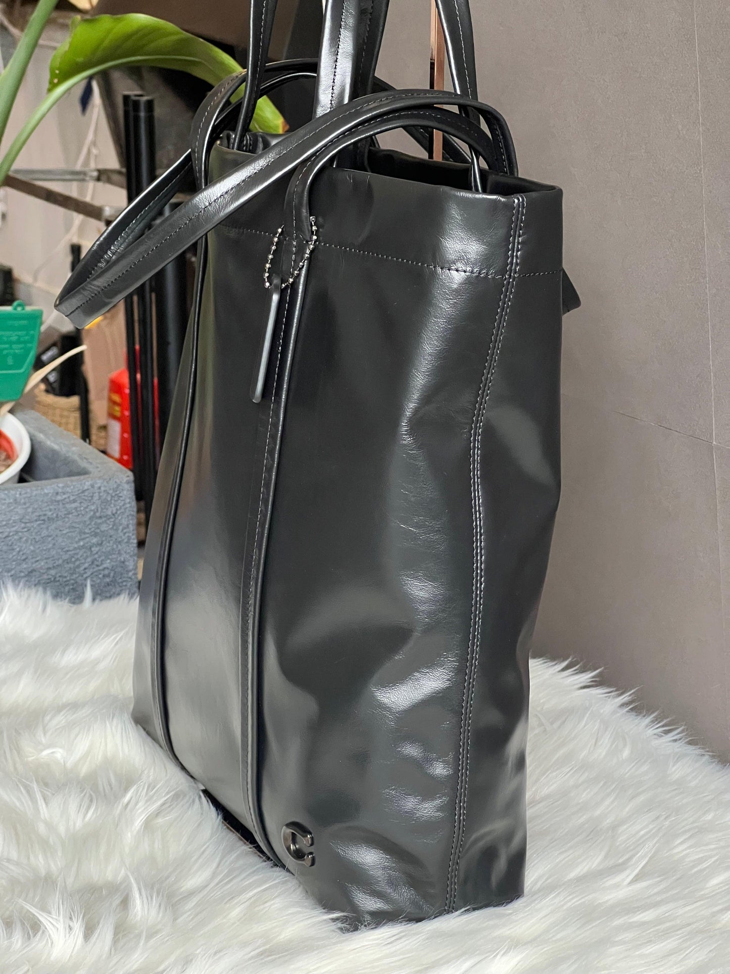 Coach Hall Tote 33