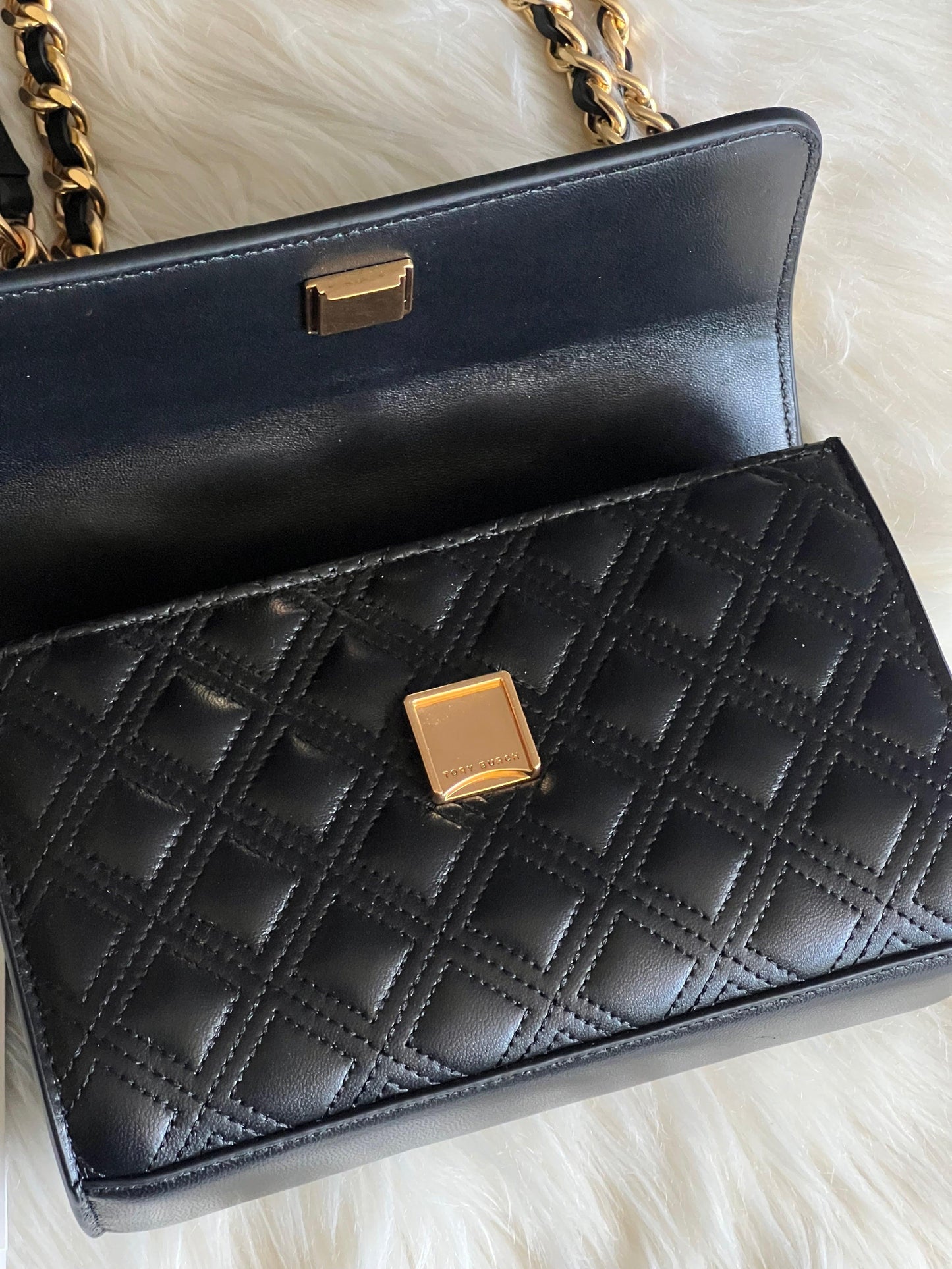 Tory Burch Small Fleming Convertible Shoulder Bag