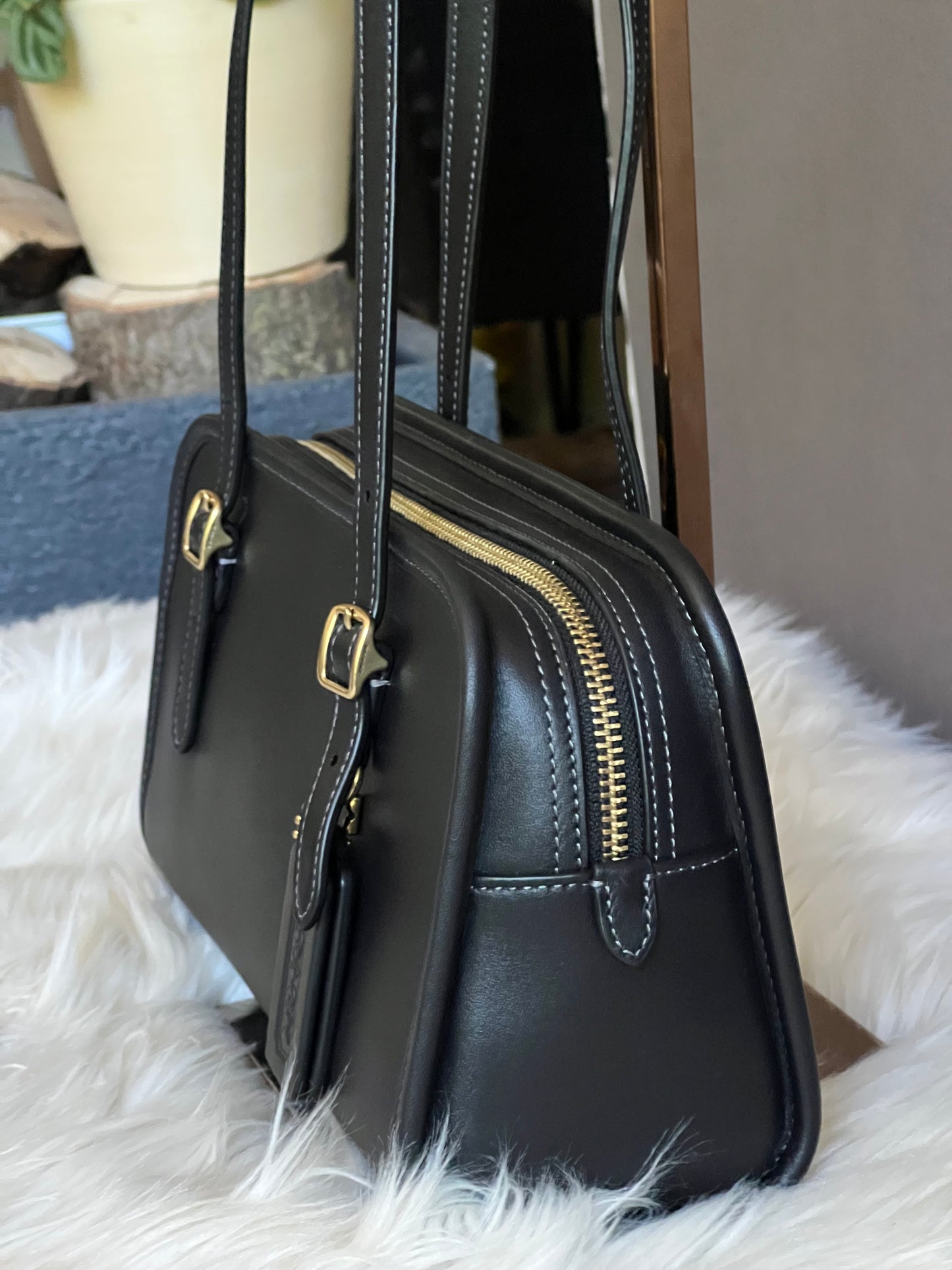Coach Swing Zip Bag