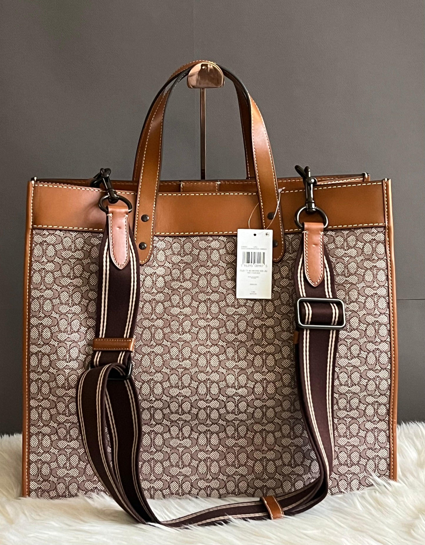 Coach Field Tote 40 in Micro Signature Jacquard