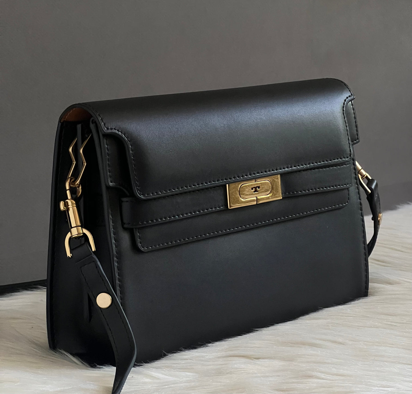 Tory Burch Lee Radziwill Shoulder Bag