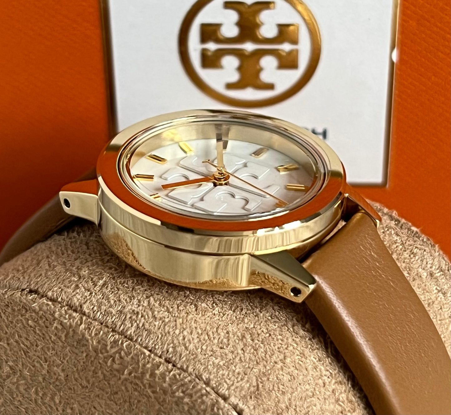 Tory Burch Gigi Leather Strap Watch Gift Set