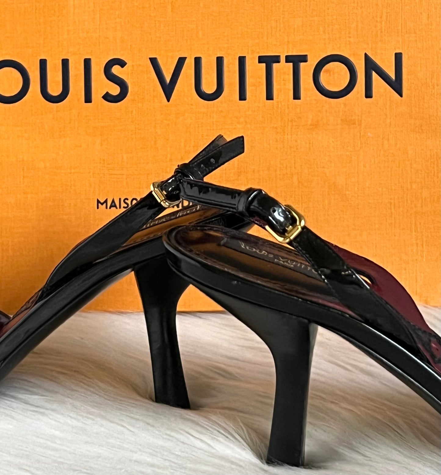 Louis Vuitton Purple Velvet Bow Patent Pumps