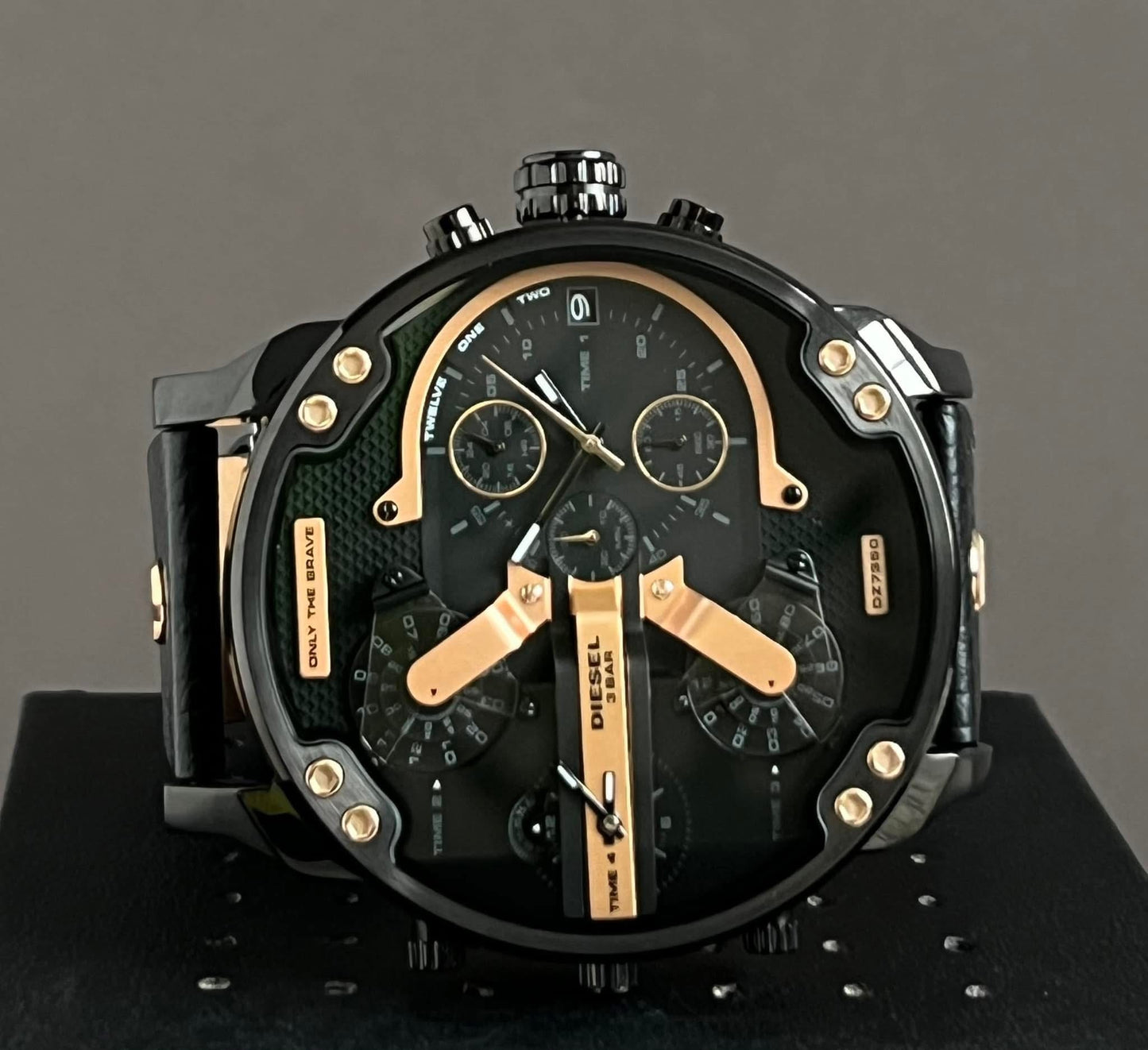 Diesel Men’s Mr. Daddy 2.0 Chrono Black Dial Leather Watch