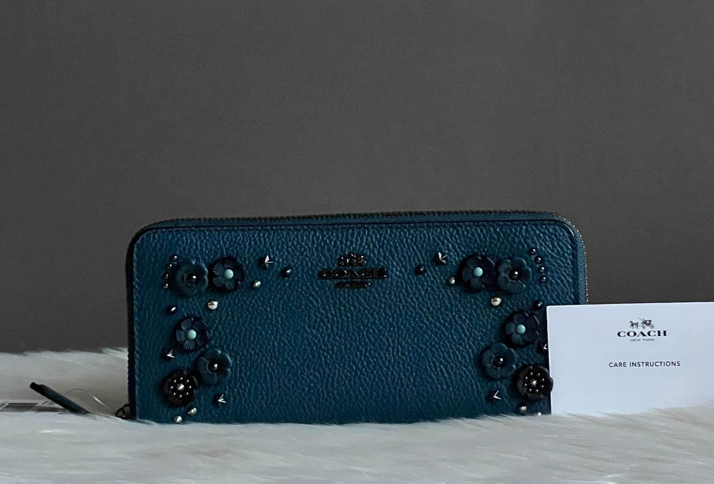 Coach Willow Floral Accordion Zip Wallet