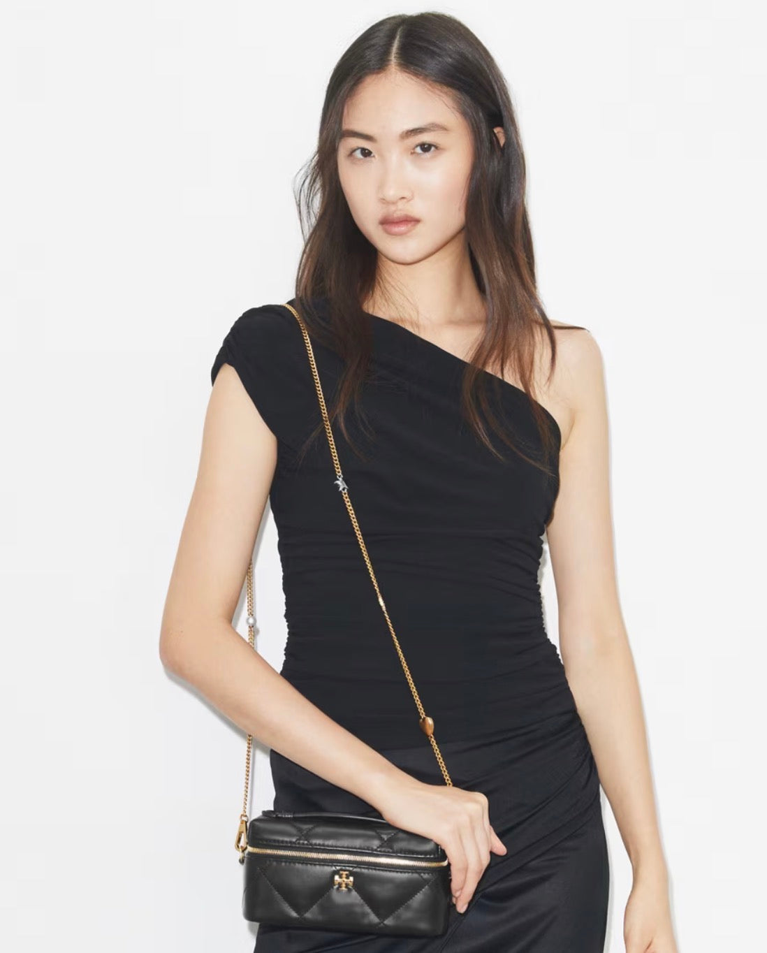 Tory Burch Kira Diamond Quilt Charm East-West Vanity Case