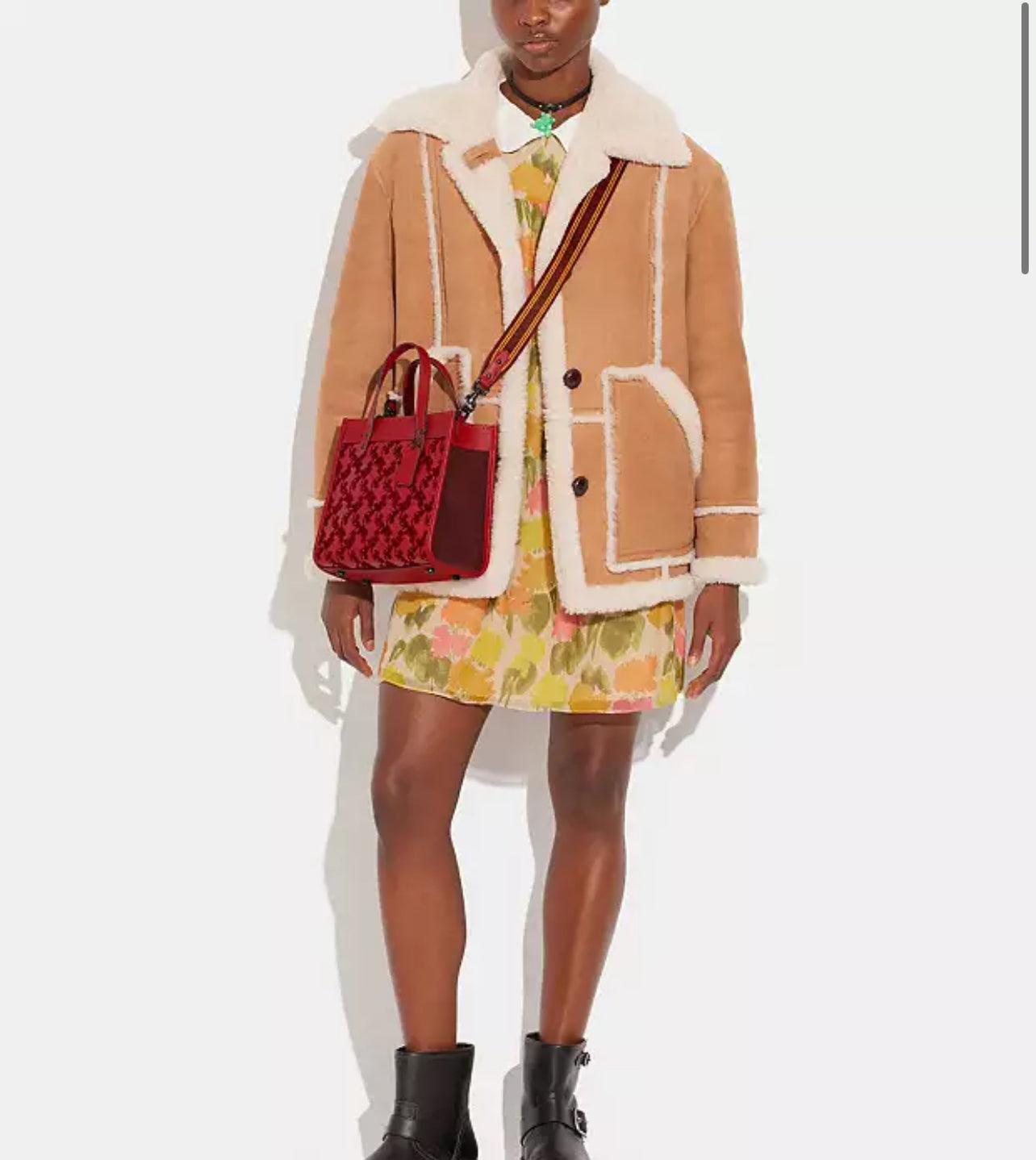 Coach Field Tote 22 with Horse and Carriage